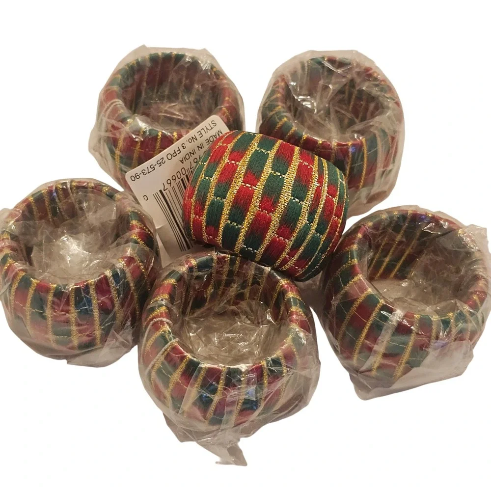Kemp & Beatley Christmas Napkin Rings Set of 6 Red Green Gold Ikat Style NWT